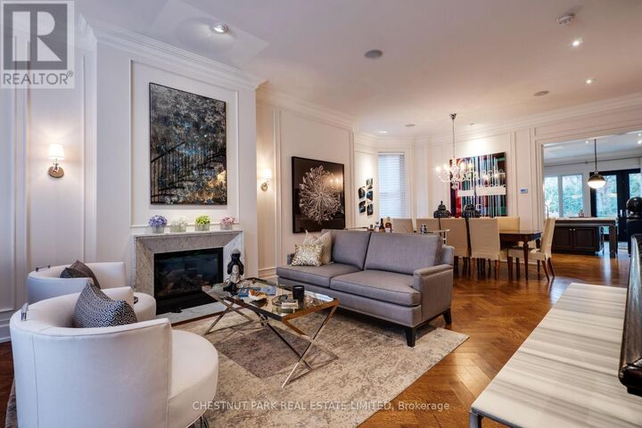 Property Photo:  11 Admiral Road  ON M5R 2L4 