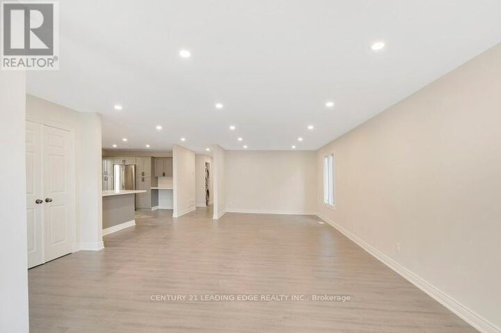 Property Photo:  6671 Main Street  ON L4A 6B3 