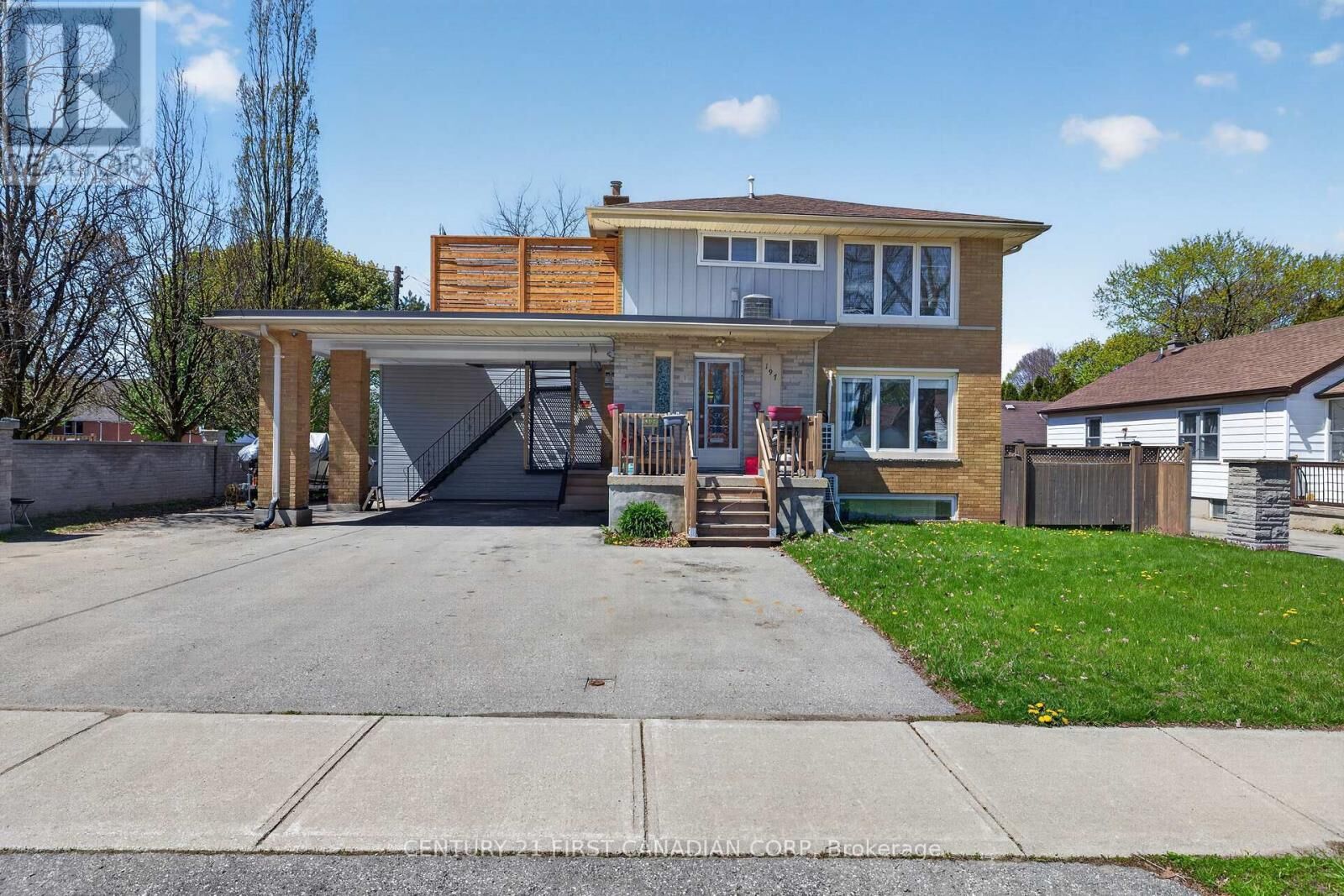 Property Photo:  197 Barker Street  ON N5Y 1Y2 