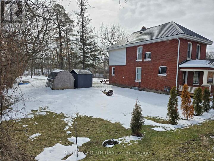 Property Photo:  21 Johnson Road  ON N3S 7E8 