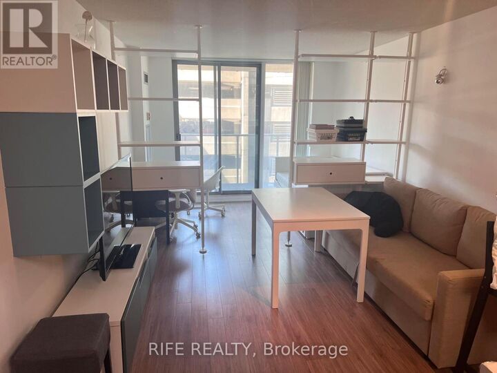 Property Photo:  750 Bay Street 707  ON M5G 1N6 