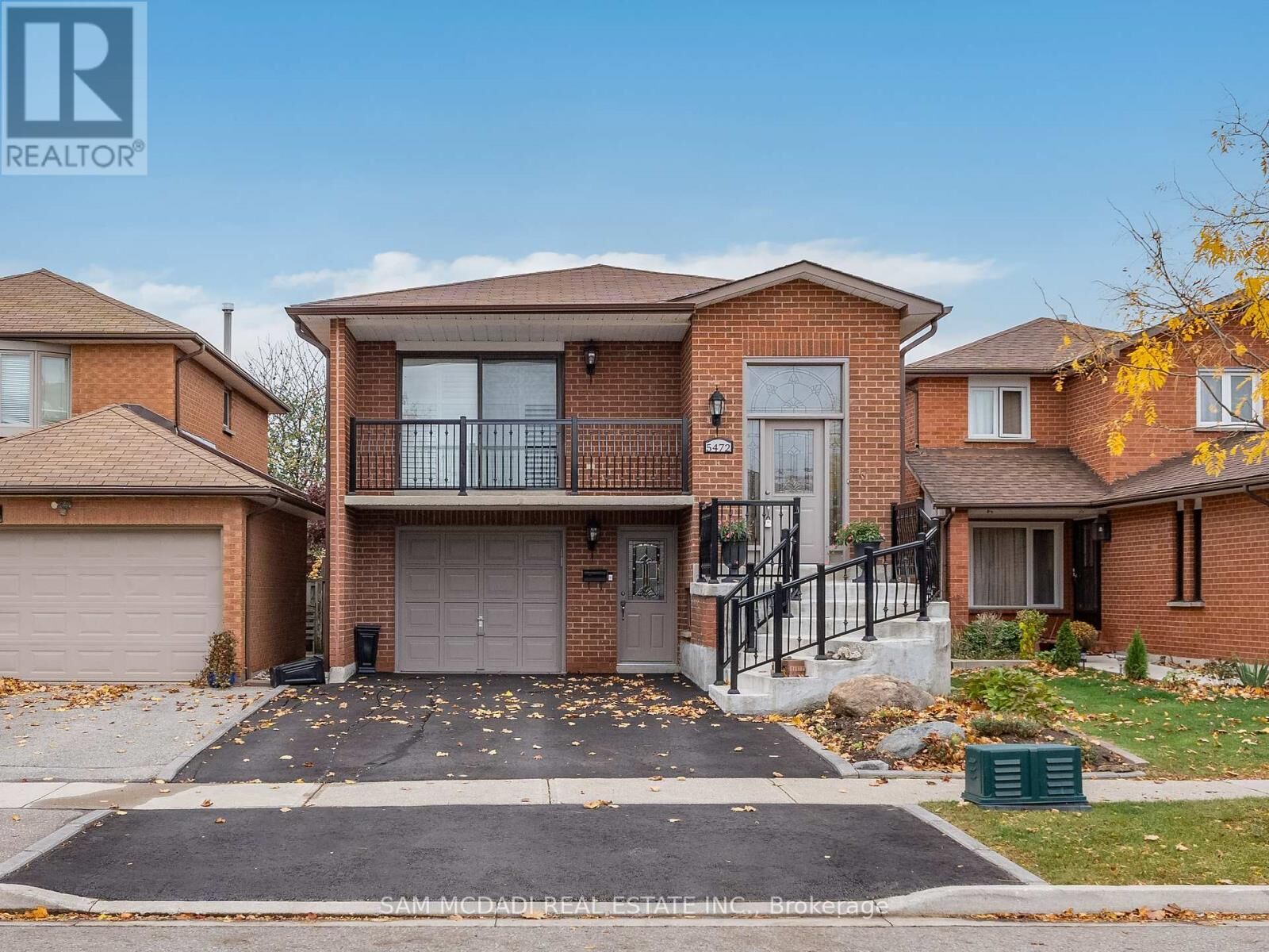 Property Photo:  5472 Bourget Drive  ON L5R 3C9 