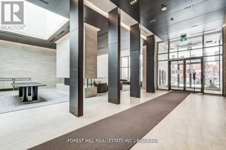 Property Photo:  2221 Yonge Street 4402  ON M4S 2B4 