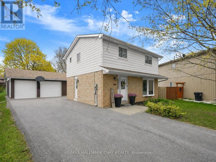 Property Photo:  190 Mackenzie Street  ON L9R 1B8 