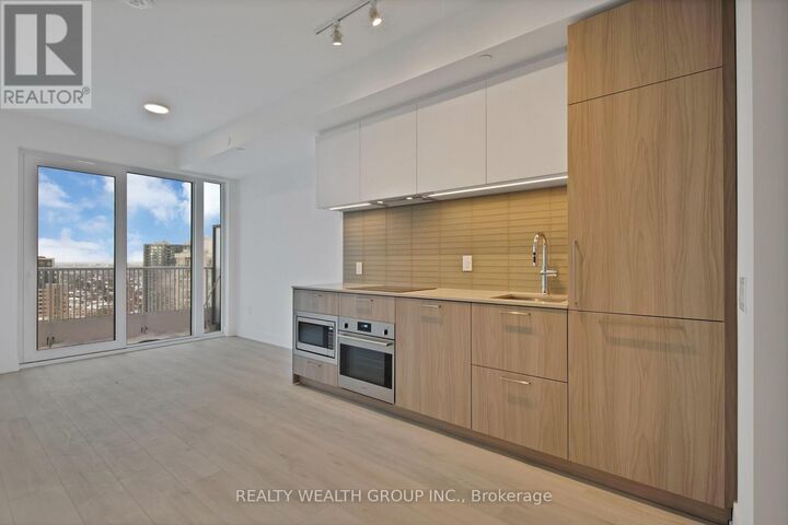 Property Photo:  36 Olive Avenue 2713  ON M2N 0M4 