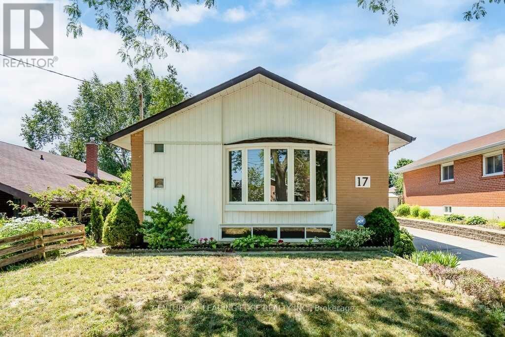 Property Photo:  17 Caddy Drive Bsmt  ON M1G 2E9 