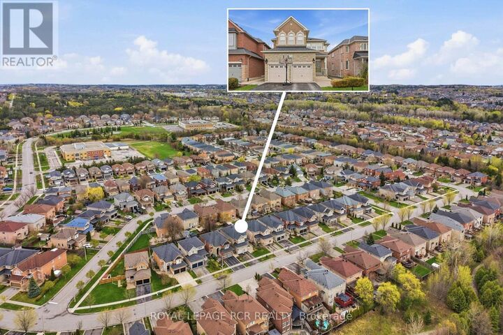 Property Photo:  120 Deerwood Crescent  ON L4E 4B2 