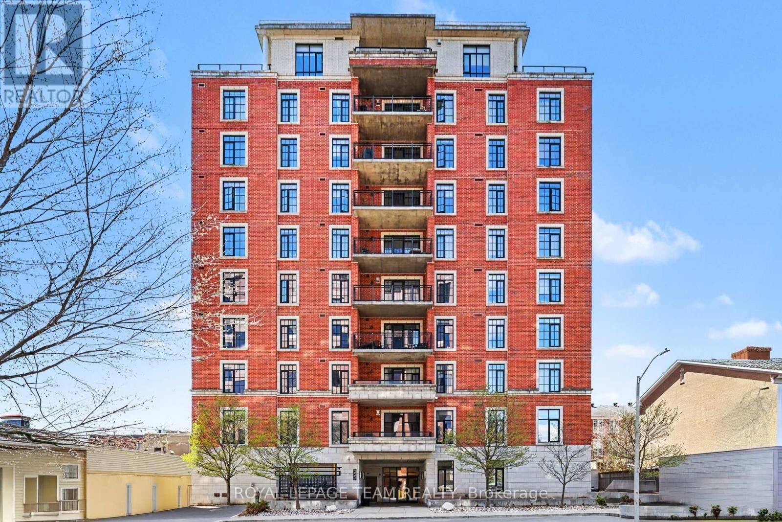 Property Photo:  330 Loretta Avenue South 301  ON K1S 4E8 