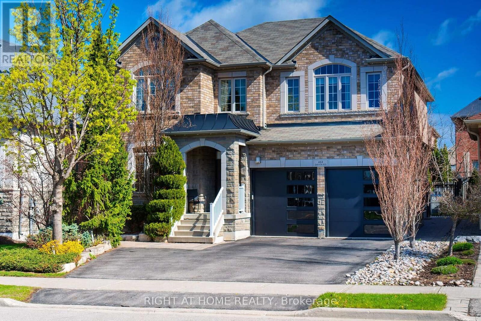 Property Photo:  464 Davos Road  ON L4H 0N5 