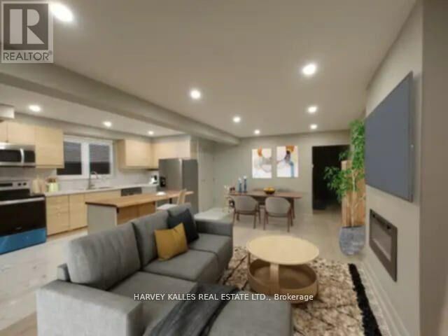 Property Photo:  32 Santa Barbara Road Main  ON M2N 2C2 