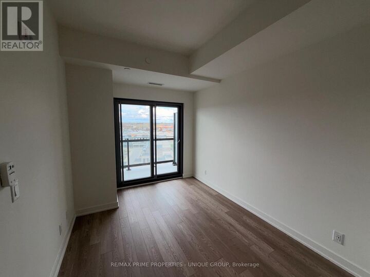 Property Photo:  51 Clarington Boulevard 815  ON L1C 7J8 