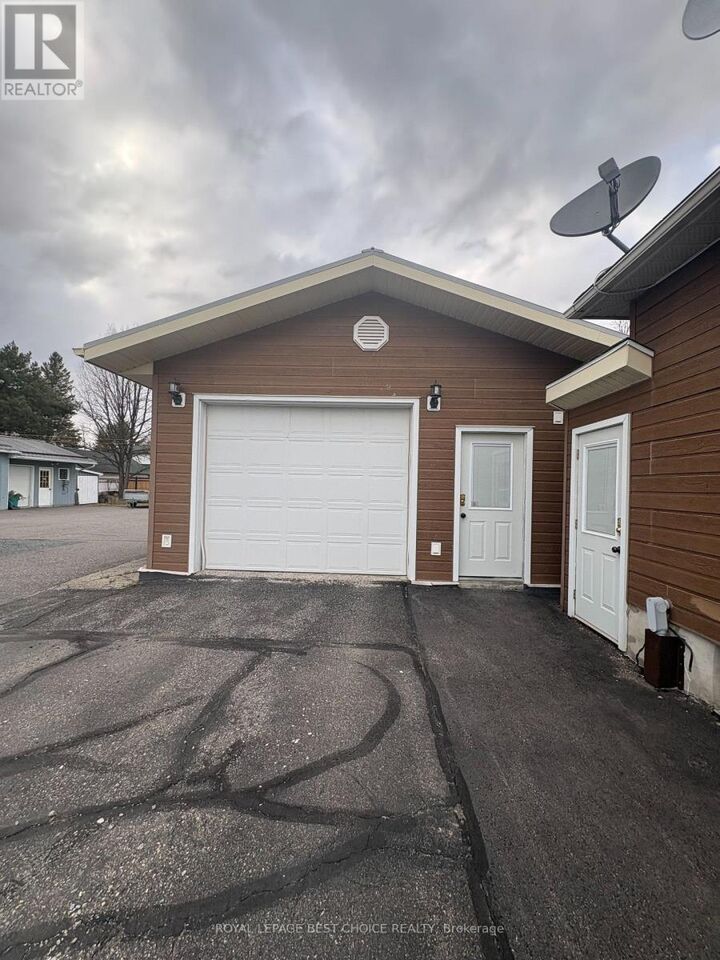 Property Photo:  23 Ninth Avenue  ON P0J 1H0 