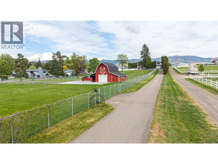 Property Photo:  201 Mail Road  BC V1V 2G6 