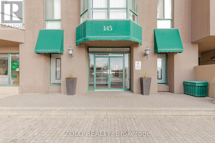 Property Photo:  145 Hillcrest Avenue 111  ON L5B 3Z1 