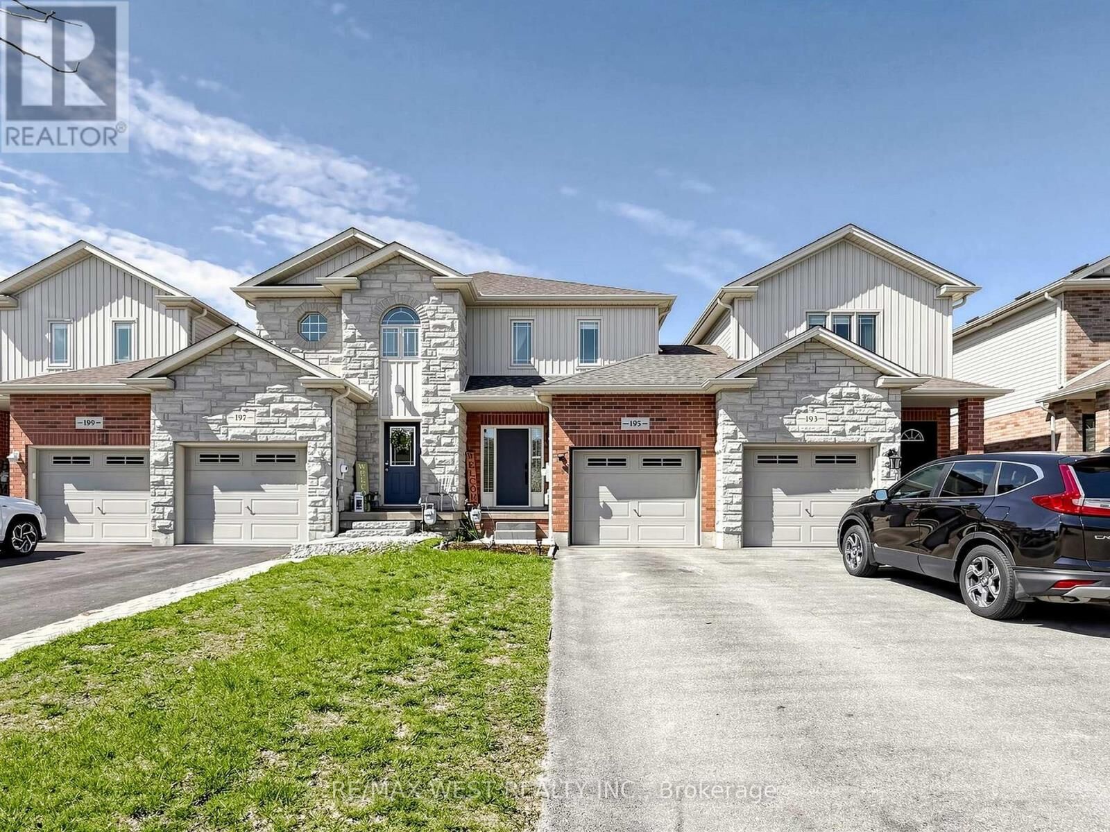 Property Photo:  195 Banting Crescent  ON L0M 1B6 