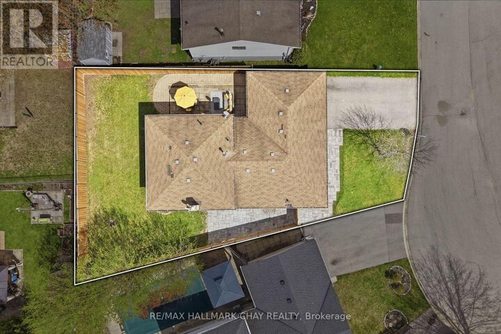 Property Photo:  17 Hunter Court  ON L9R 1A6 