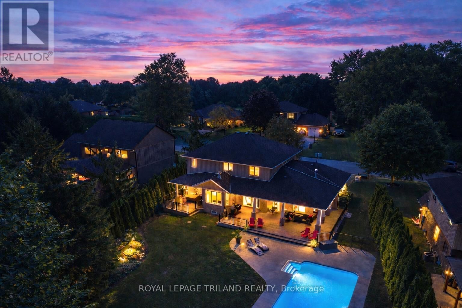 Property Photo:  40010 Shady Lane Crescent  ON N5P 3T2 