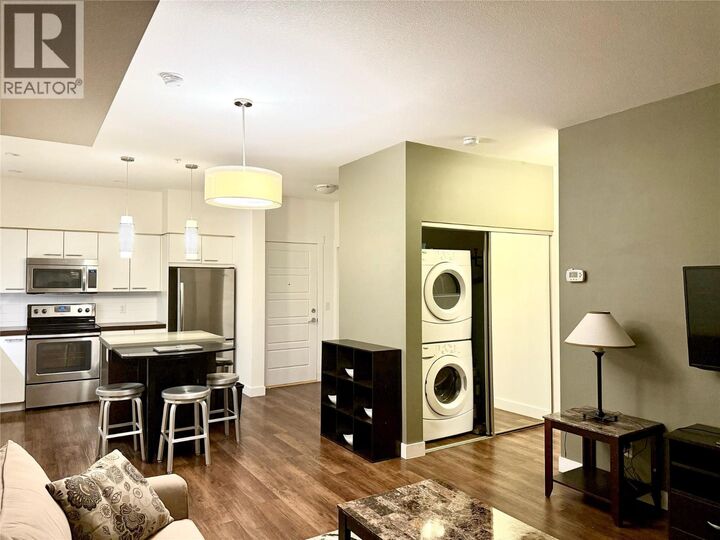 Property Photo:  975 Academy Way 216  BC V1V 3C8 