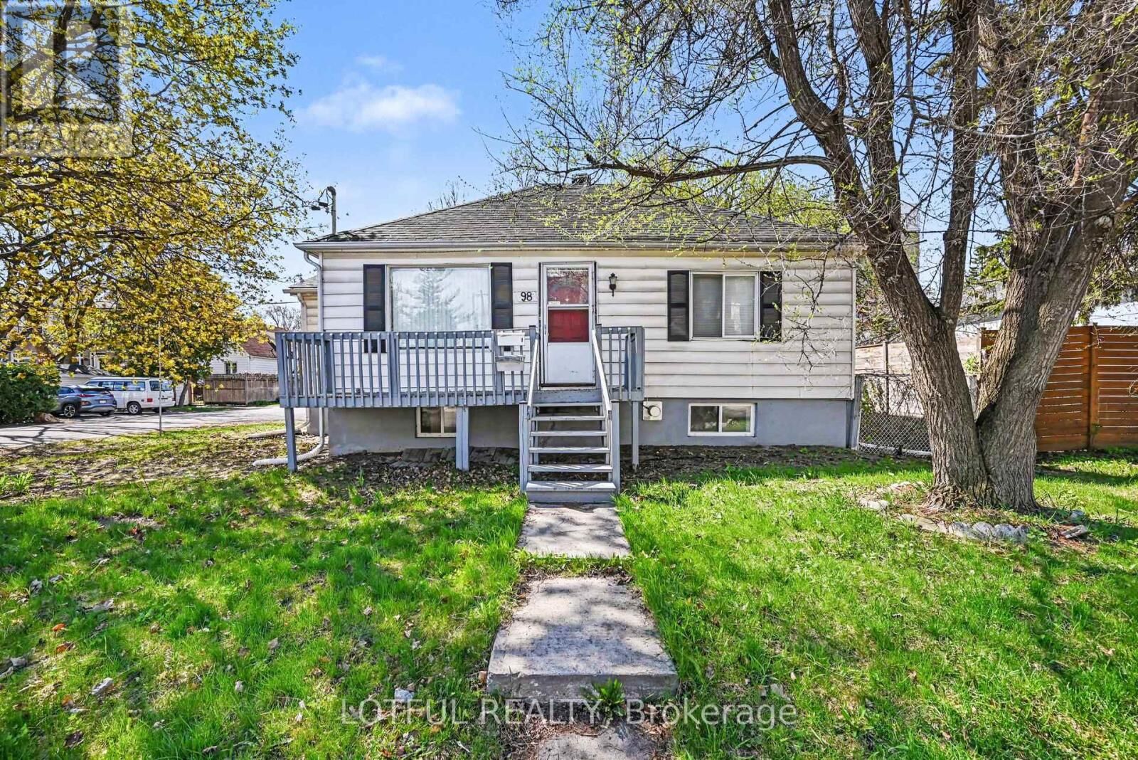 Property Photo:  98 Queen Mary Street 1  ON K1K 1X7 