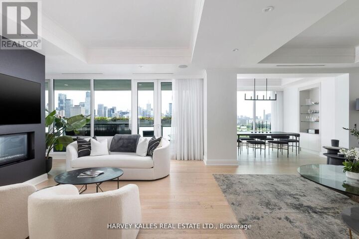 Property Photo:  206 Bloor Street West 1202  ON M5S 1T8 