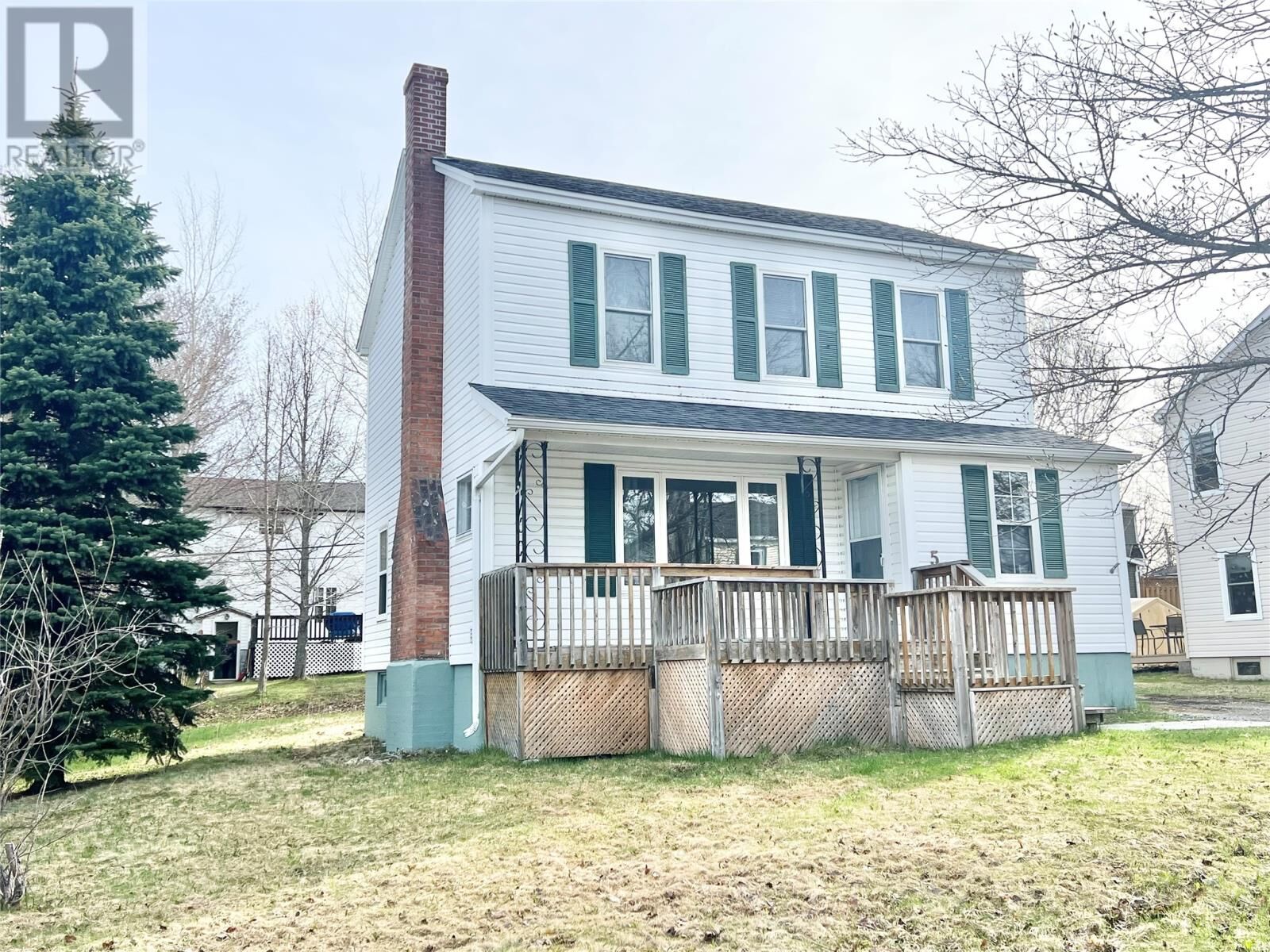Property Photo:  5 Memorial Avenue  NL A2A 1P9 