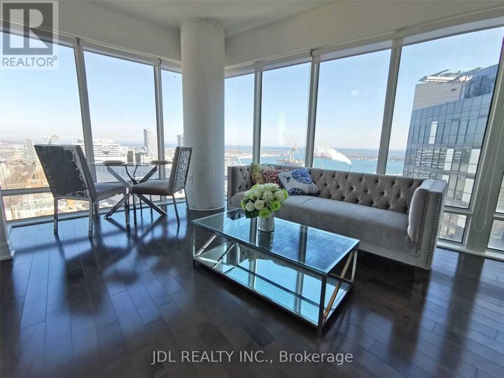 Property Photo:  8 The Esplanade 3511  ON M5E 0A6 