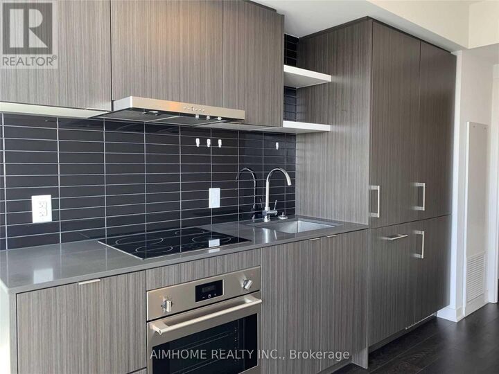 Property Photo:  88 Harbour Street 4611  ON M5J 0C3 