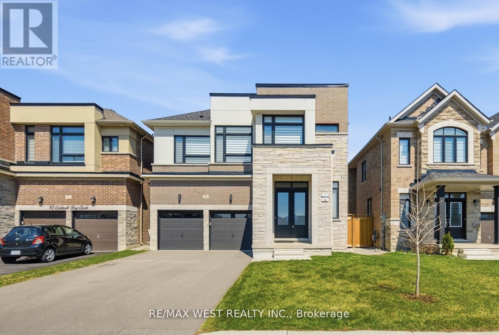 Property Photo:  99 Coldwell Bay Circle  ON L4H 5E9 