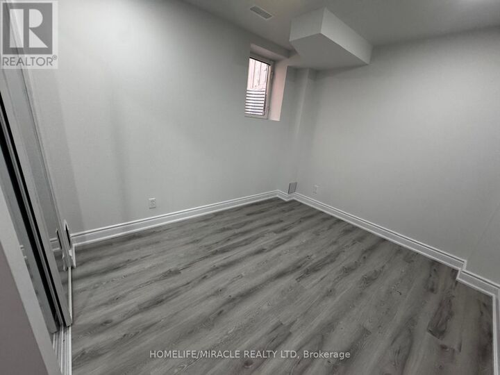 Property Photo:  46 Meadowlark Drive  ON L7G 6N5 