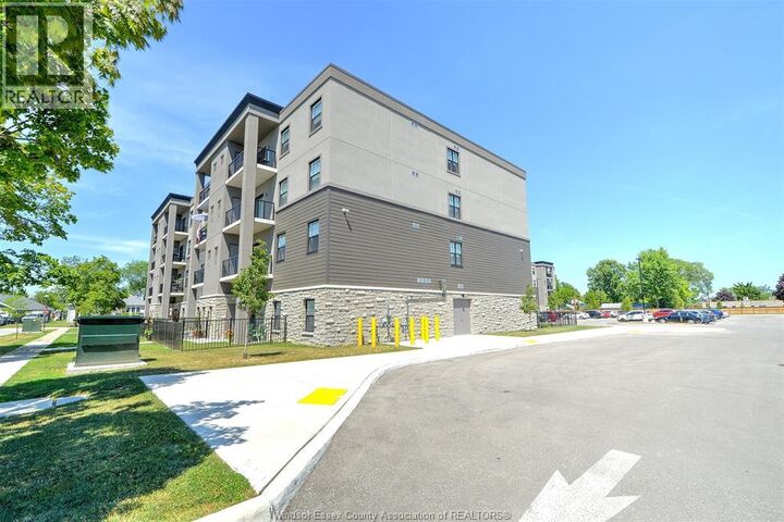 Property Photo:  207 Brock 219  ON N9V 2H3 