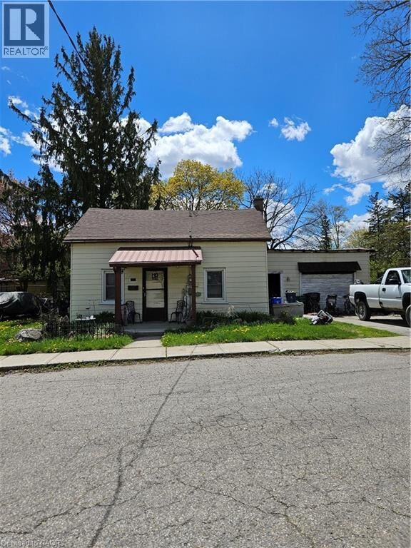 Property Photo:  20 Foell Street  ON N3A 2V3 