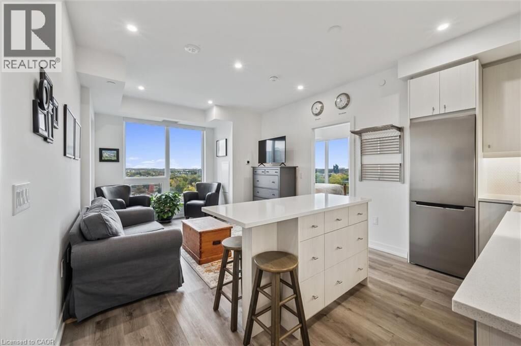 Property Photo:  15 Wellington Street South 909  ON N2G 0E4 