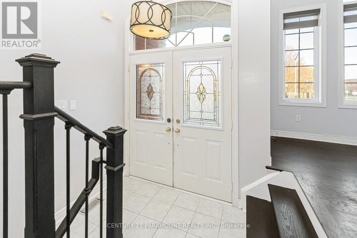 Property Photo:  2897 Westoak Trails Boulevard  ON L6M 4V2 