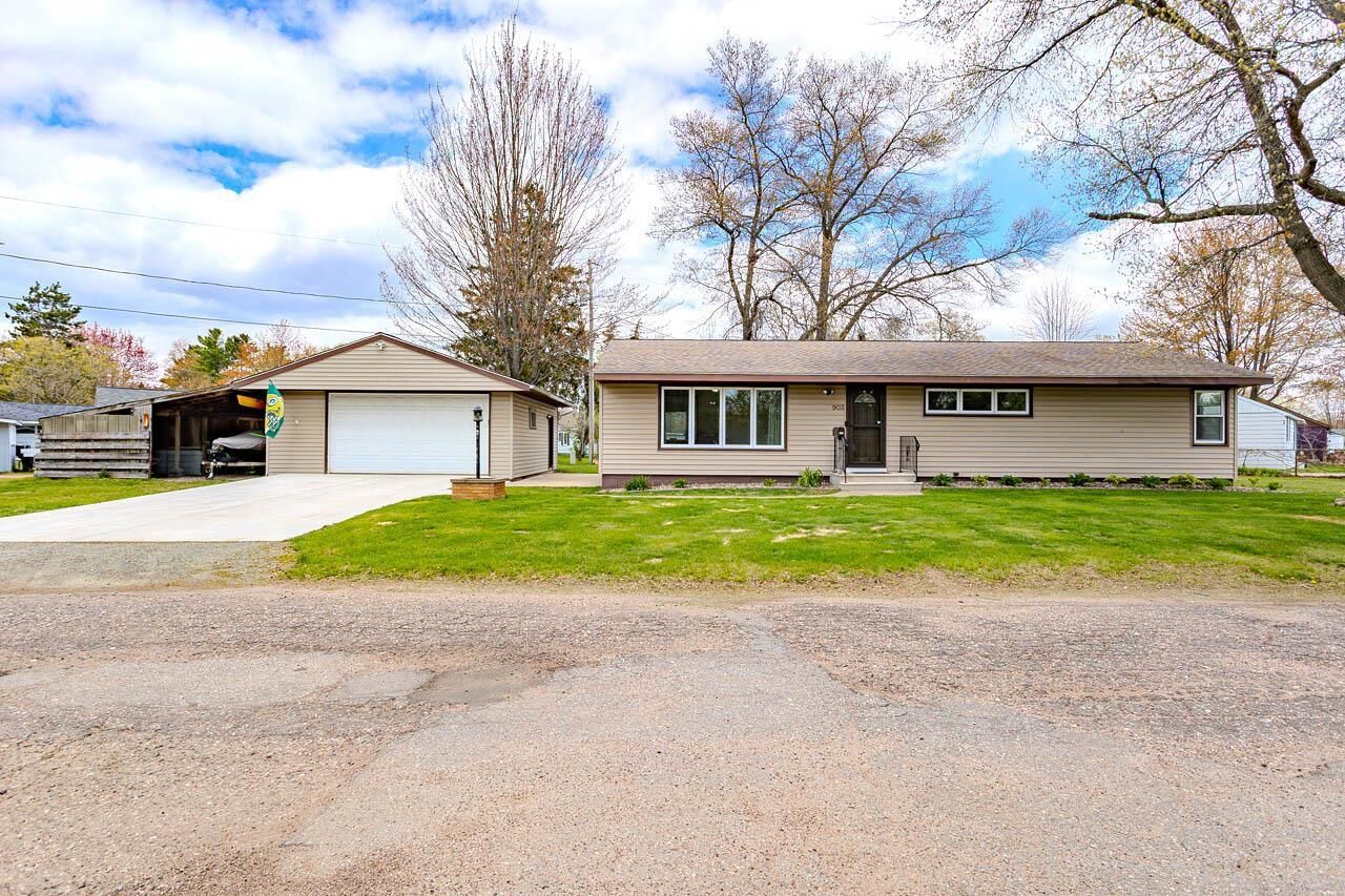 Property Photo: 903 6th Street WI 54455