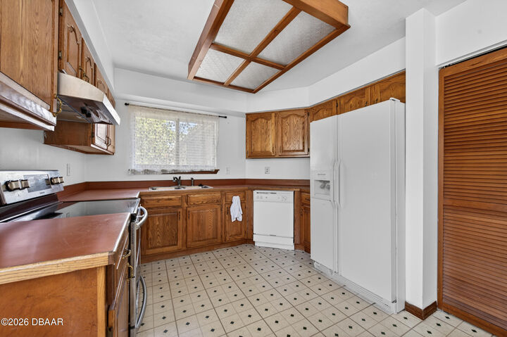 Property Photo:  104 Horseshoe Trail  FL 32174 