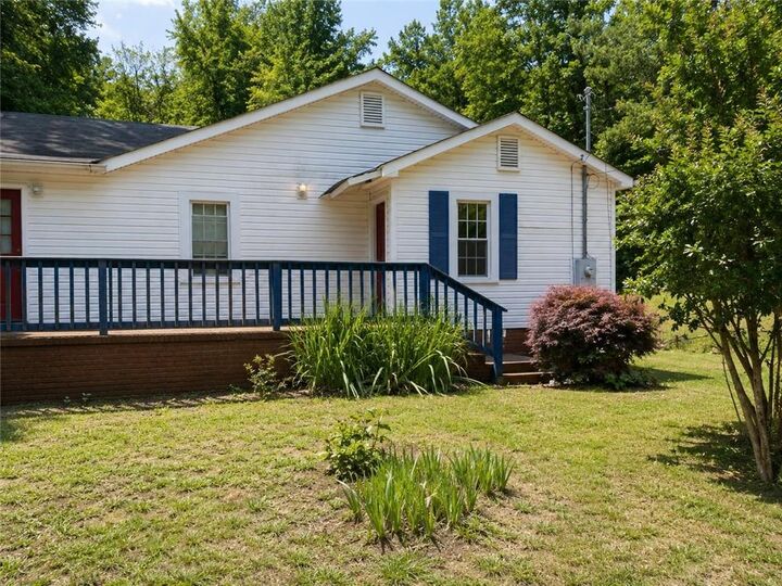 Property Photo:  2701 11th Place  AL 36869 