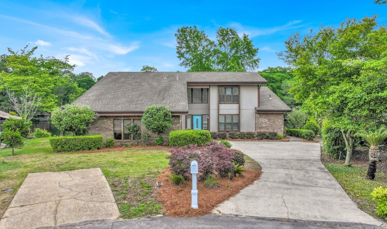 Property Photo:  645 Carr Drive  FL 32578 