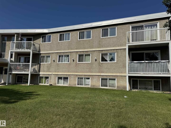 Property Photo:  8930 149 Street NW  AB T5R 1B8 