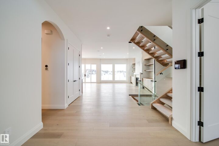 Property Photo: 5605 Cautley Cove SW AB T6W 4P7