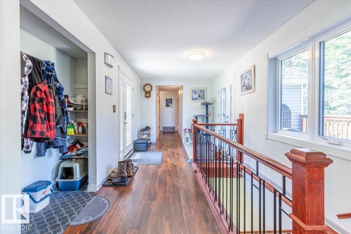 Property Photo:  465070 Rge Road 20 8  AB T9A 1V5 