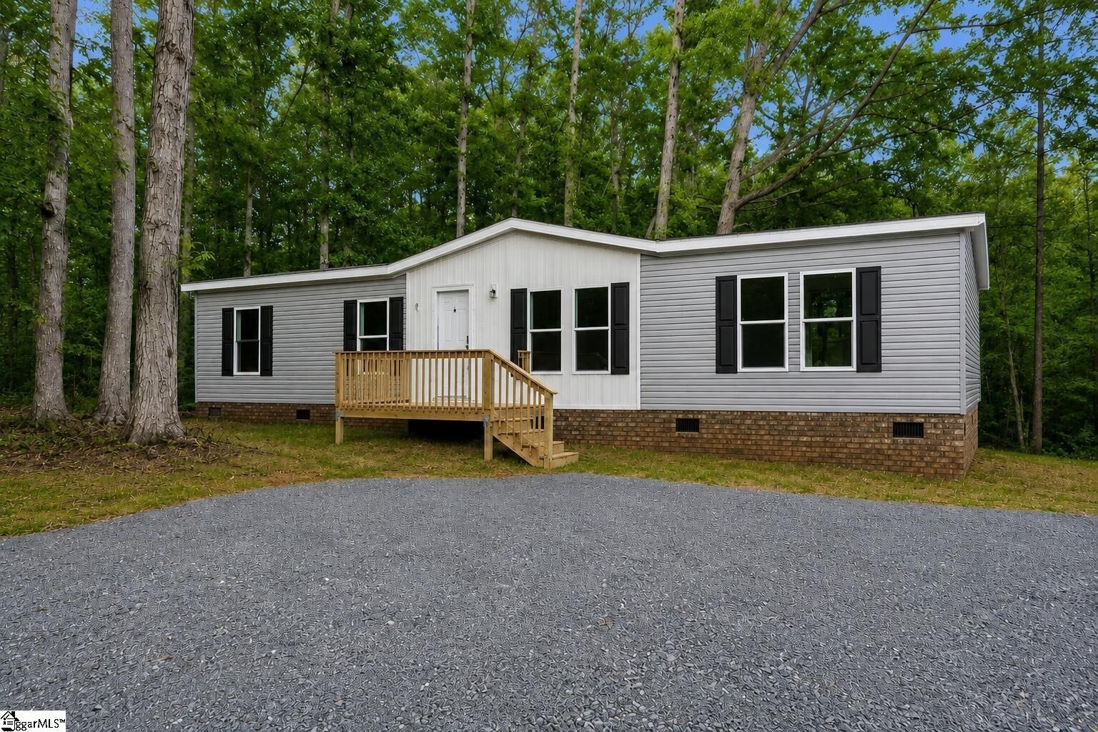 Property Photo:  111 Russell Court  SC 29627 