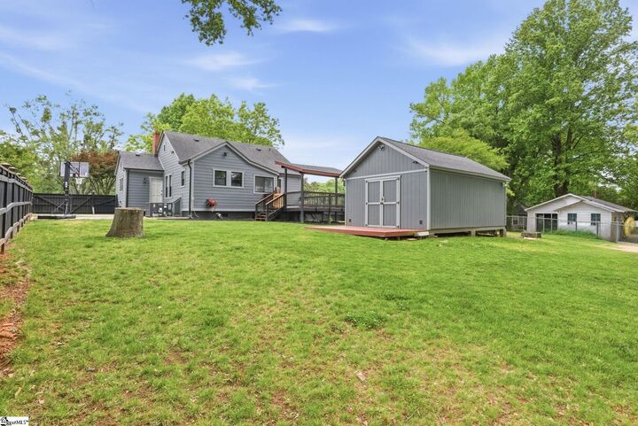 Property Photo:  305 Rogers Avenue  SC 29617-7709 
