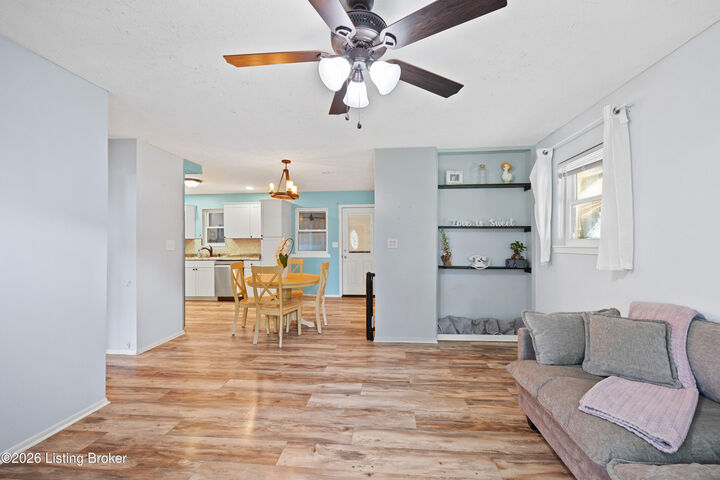 Property Photo:  4304 Wendy Hills Dr  KY 40014 
