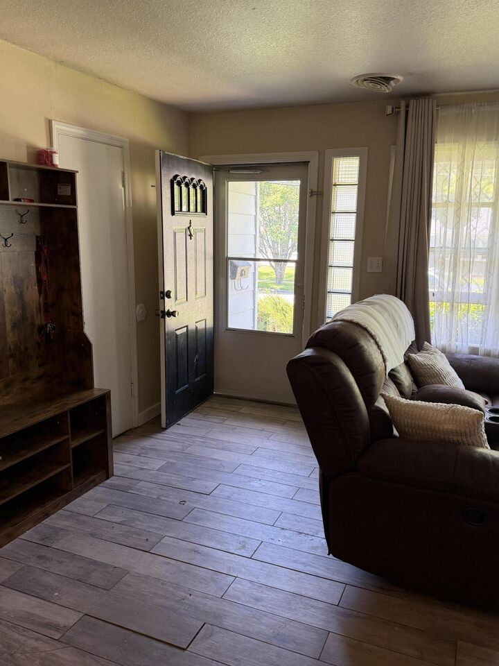 Property Photo:  1326 E Jackson Street  MO 65265 