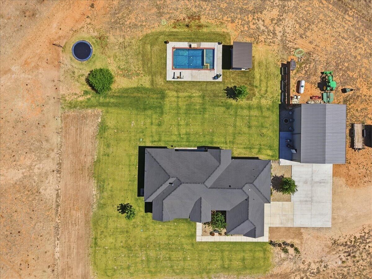 Property Photo: 11210 N F M 400 TX 79329