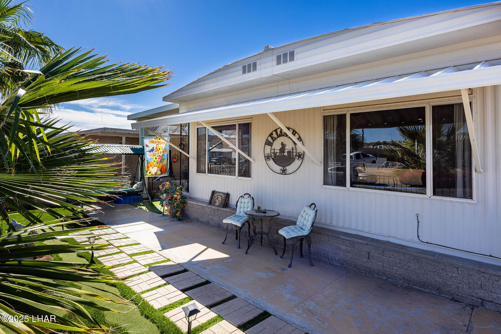 Property Photo:  3041 Erwin Ln  AZ 86404 