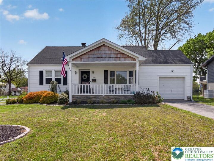 Property Photo:  1409 Blair Street  PA 18045 