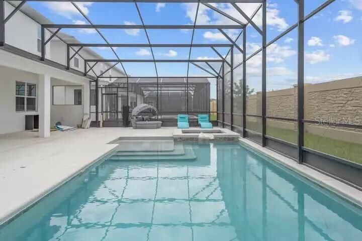 Property Photo:  3870 Sonoma Blvd  FL 34741 