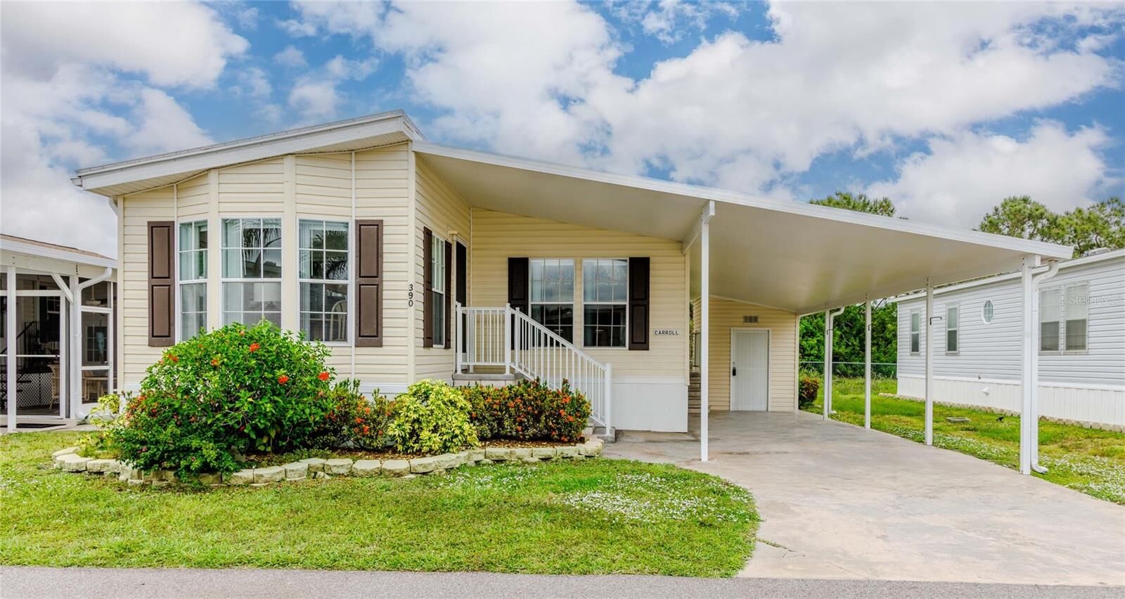 Property Photo: 2100 Kings Highway 390 FL 33980