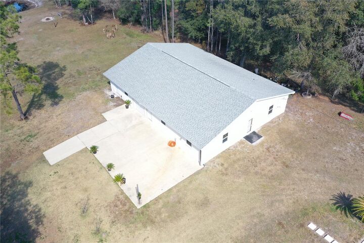 Property Photo:  20963 E Colonial Drive  FL 32709 